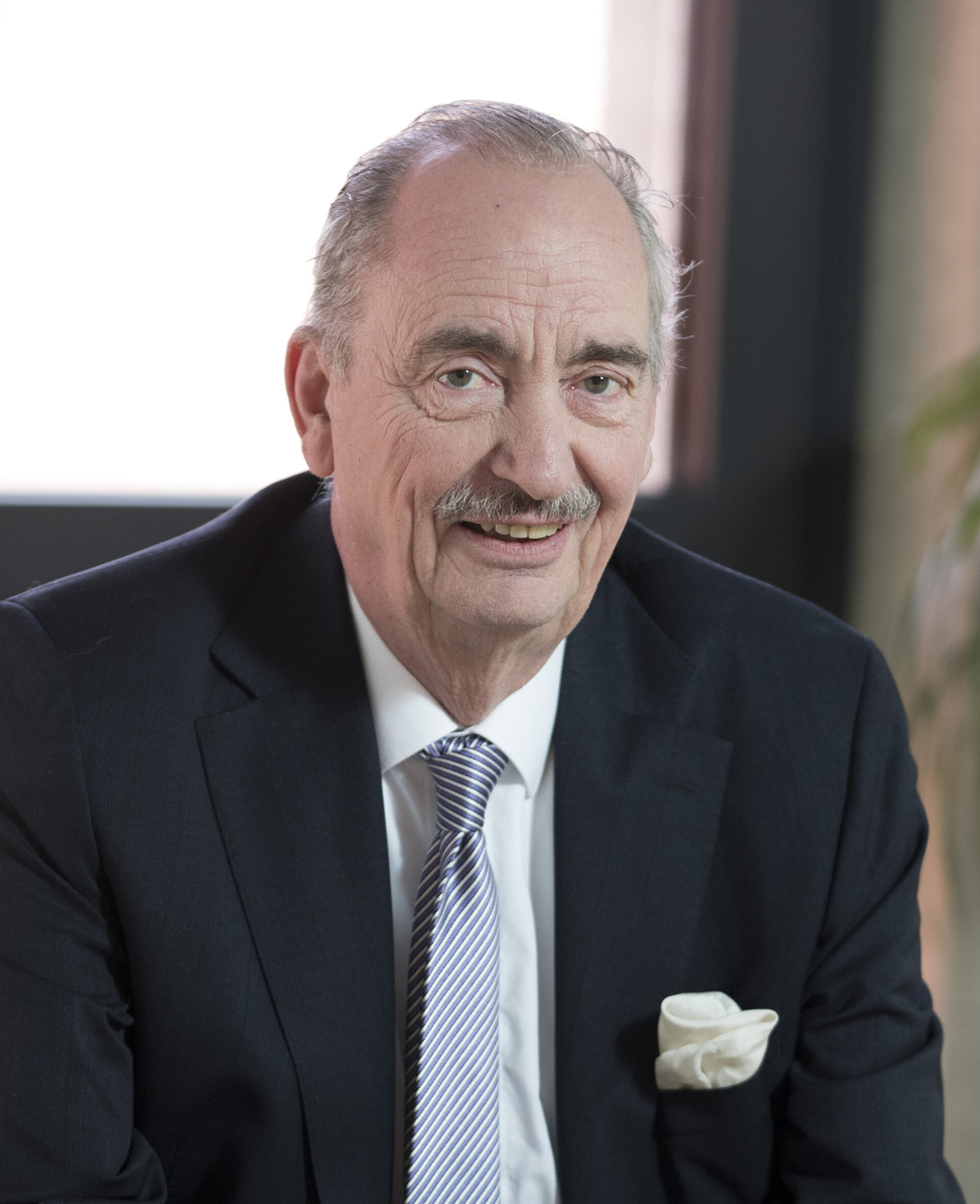 Portraitfoto Wolfgang Meyer